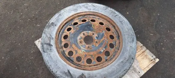 BMW X3 E83 R17 spare wheel