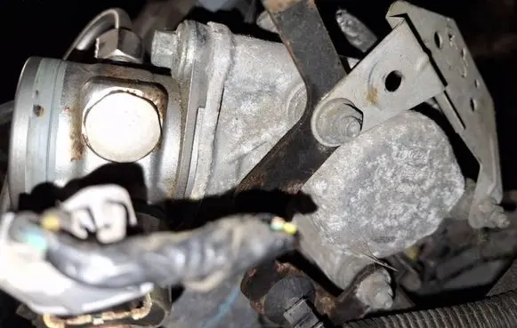 Ford Focus Fuel injection high pressure pump cm569d376cb cm56-9d376-cb