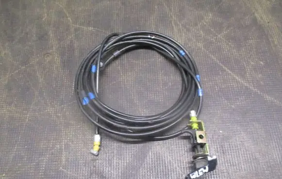 Mazda 5 Fuel cap flap release cable 