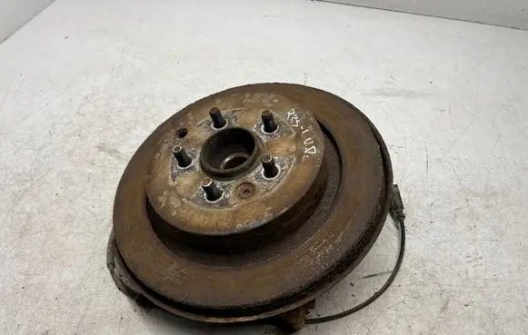 Land Rover Range Rover Sport L320 Rear wheel hub spindle/knuckle