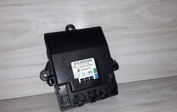 Mercedes-Benz A W169 Door control unit/module 05072332 A1698207226