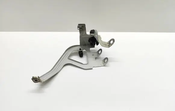 BMW 5 F10 F11 Fender mounting bracket 7183752 718375204 51767183752