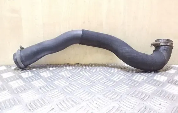 Ford Focus Intercooler hose/pipe AV616K863HF
