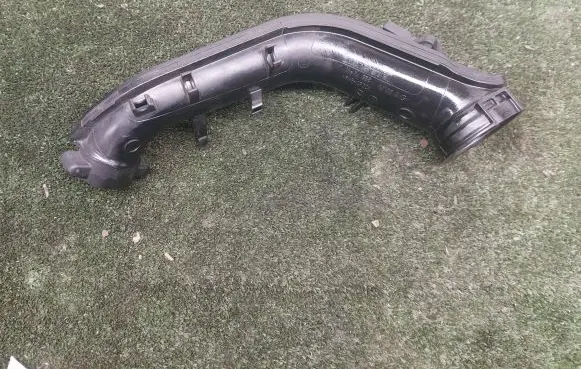 Volkswagen Golf VI Intercooler hose/pipe 03C145673H