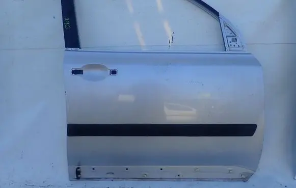 Nissan X-Trail T31 Front door