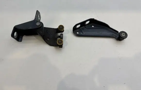 Mercedes-Benz Citan W415 Sliding door middle roller runner 497757G