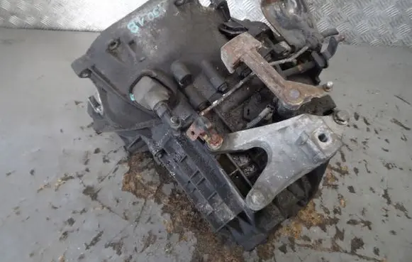 Volvo V50 Manual 5 speed gearbox 3M5R7002XC