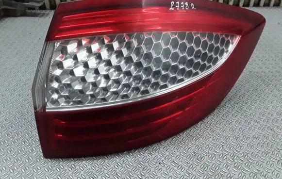 Ford Mondeo MK IV Rear/tail lights 7S7113404B