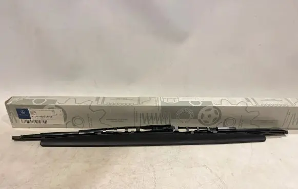Mercedes-Benz C W203 Windshield/front glass wiper blade A2038200045