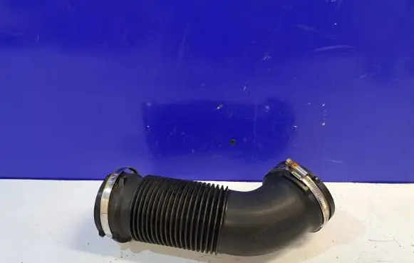 Volvo S60 Air intake hose/pipe 31319688
