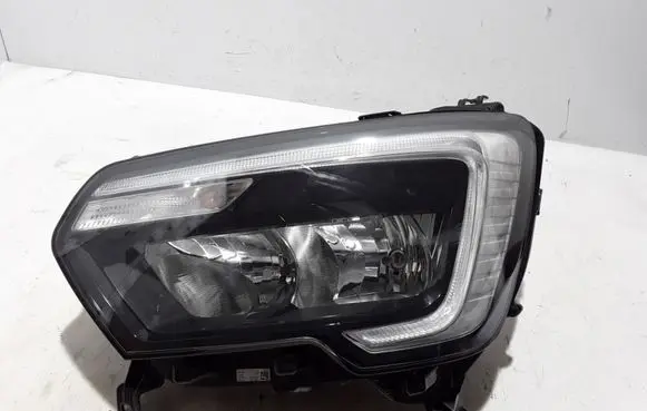 Renault Master III Headlight/headlamp 260607867R