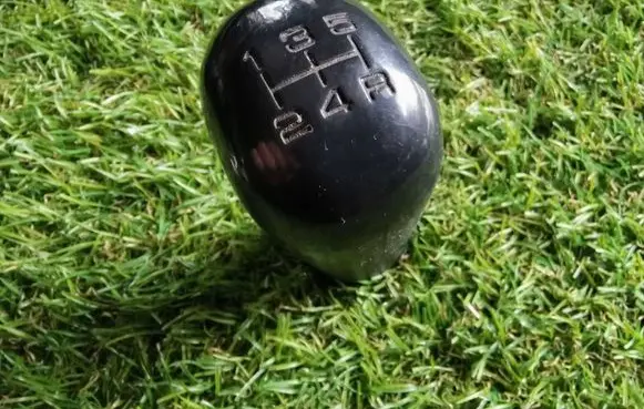 Mitsubishi Carisma Gear lever shifter trim leather/knob