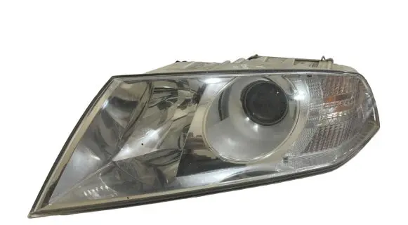 Skoda Octavia Mk2 (1Z) Headlight/headlamp 1Z1941015B