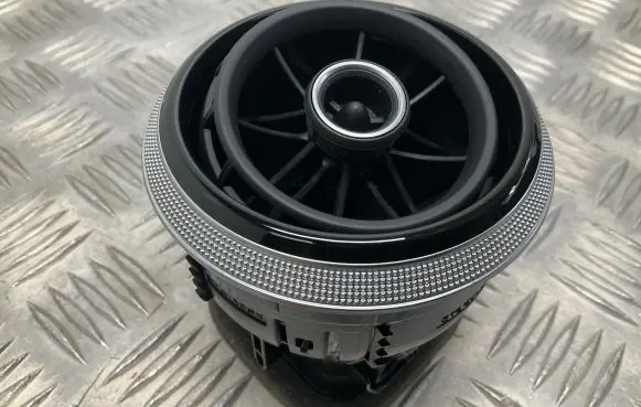 Audi A3 S3 8V Dash center air vent grill 8V0820901A