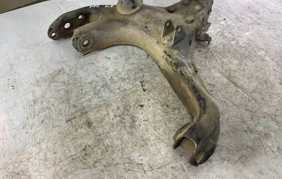 Mitsubishi Pajero Sport I Front lower control arm/wishbone