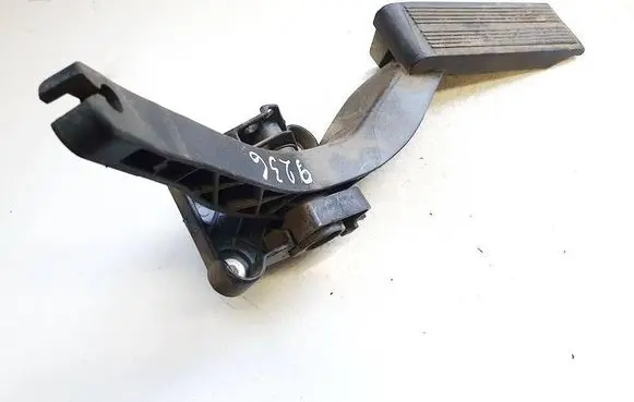 Chrysler Pacifica Accelerator throttle pedal 242527hp