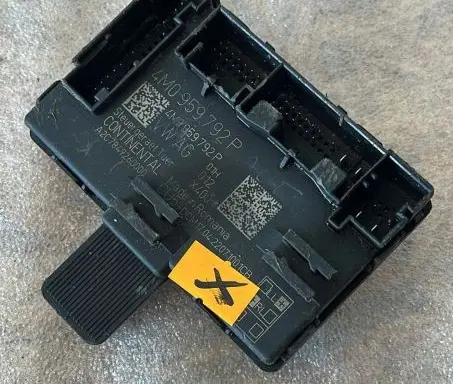 Audi Q7 4M Door control unit/module 4M0959792P
