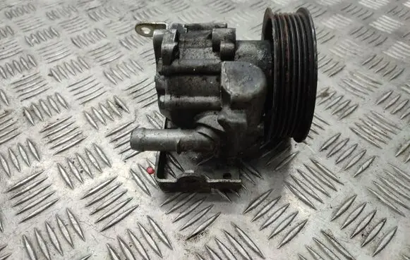 Peugeot 607 Power steering pump 9655444580