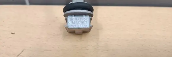 Mercedes-Benz ML W163 Interior temperature sensor A1638300272 784304 2208011738