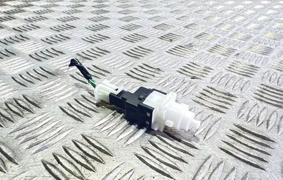 Ford Ka Brake pedal sensor switch 46840510 8365
