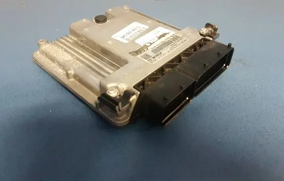 Audi A4 S4 B8 8K Engine control unit/module 8K0907401S