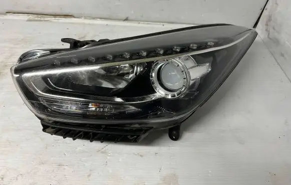 Hyundai i40 Headlight/headlamp 92101-3ZXXX
