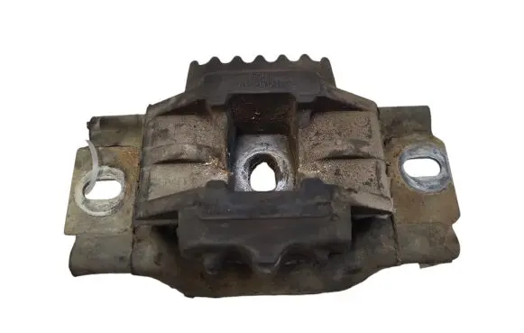 Ford Fusion Engine mount bracket 2S617M121BB