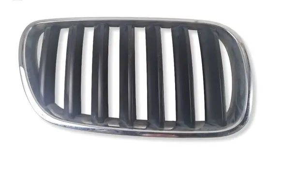 BMW X3 E83 Front bumper upper radiator grill 3420088