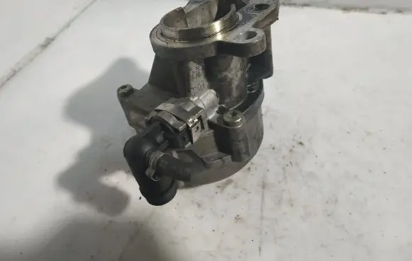Renault Scenic II - Grand scenic II Vacuum pump D163354368