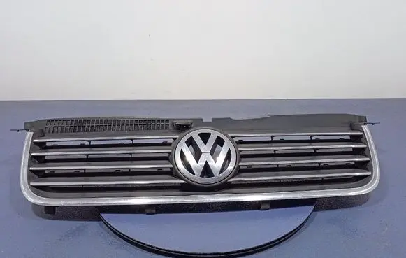 Volkswagen PASSAT B5.5 Front grill 3B0853651