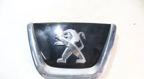 Peugeot 308 Manufacturer badge logo/emblem 