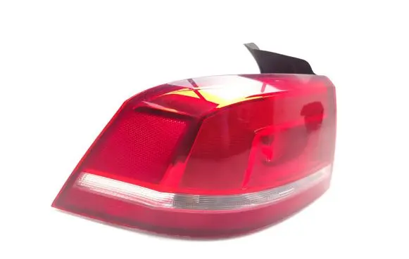 Volkswagen PASSAT B7 Rear/tail lights 3AE945095F 90004825