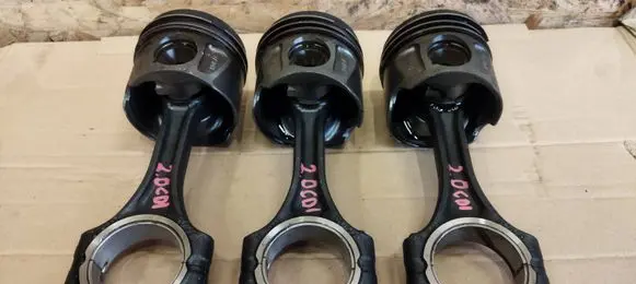 Mercedes-Benz A W169 Piston with connecting rod 640