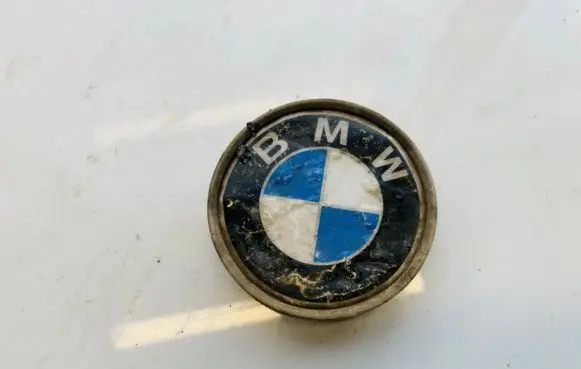 BMW 5 E39 Original wheel cap 6768640