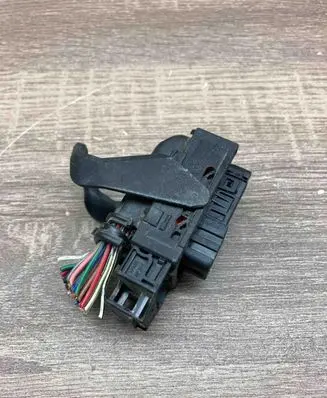 Saab 9-3 Ver1 Plug wire 04957