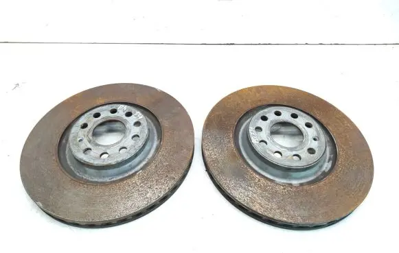 Volkswagen Golf VII Front brake disc