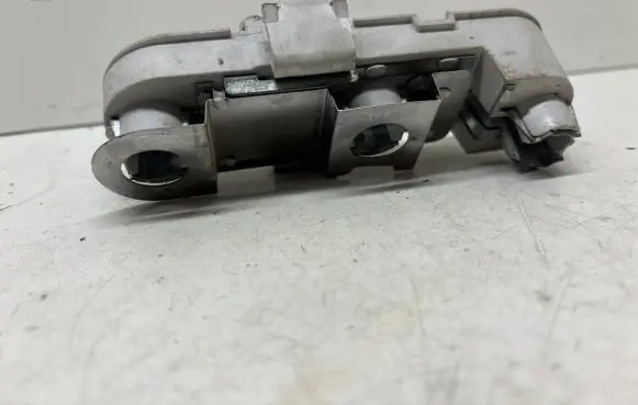 Volvo S40, V40 Tail light bulb cover holder 28562005