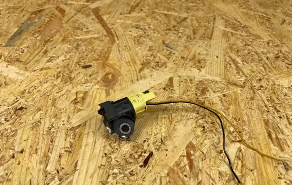 Hyundai Tucson TL Airbag deployment crash/impact sensor 95920M6000