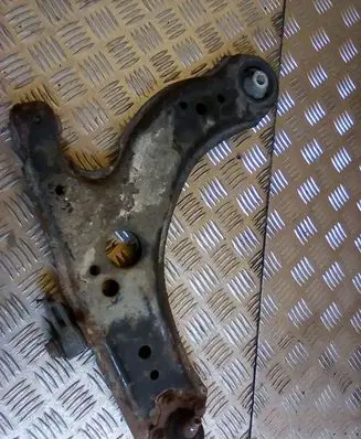 Volkswagen Golf IV Front lower control arm/wishbone