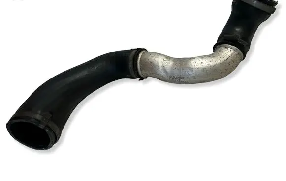 Volvo V40 Intercooler hose/pipe 31325041