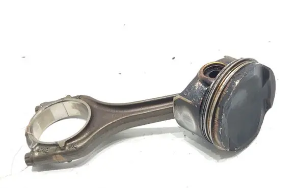 Volkswagen Golf VII Piston with connecting rod 04EAM