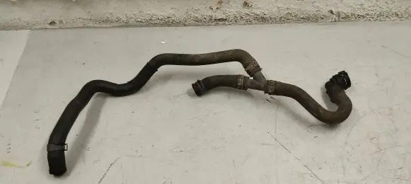 Audi Q2 - Engine coolant pipe/hose 5q0122073bs 5q0122291aj