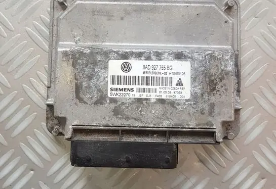 Volkswagen Touareg I Gearbox control unit/module 0AD927755BG