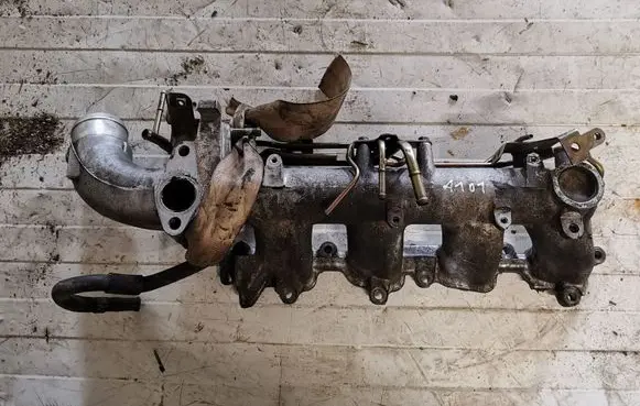 Nissan X-Trail T30 Intake manifold NOCODE
