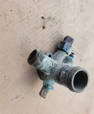 Volkswagen Golf II Coolant temperature sensor 026121133C
