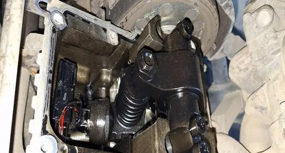 Skoda Roomster (5J) Fuel injector 