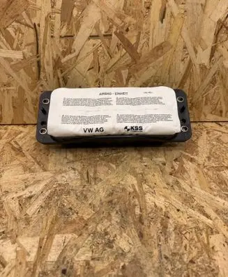 Volkswagen Golf VII Passenger airbag 8V0880204E