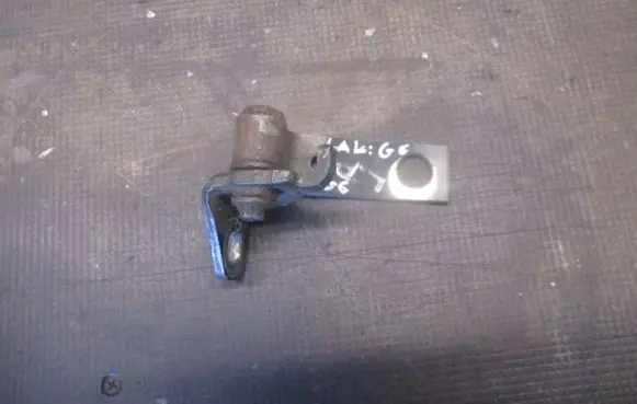 Ford Mondeo MK IV Front door check strap stopper 