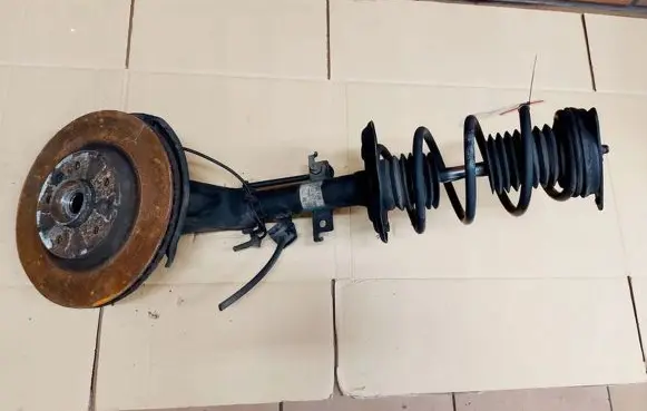 Nissan Qashqai Front wheel hub spindle knuckle