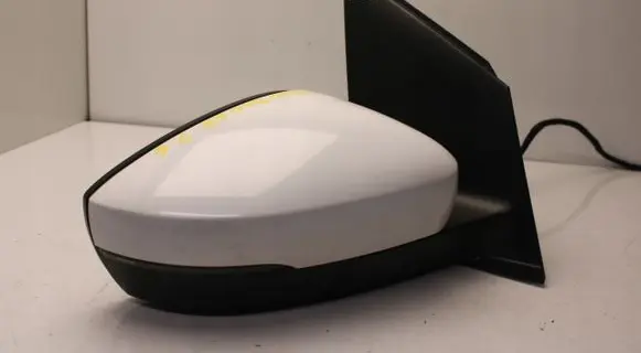 Volkswagen Polo V 6R Front door electric wing mirror 